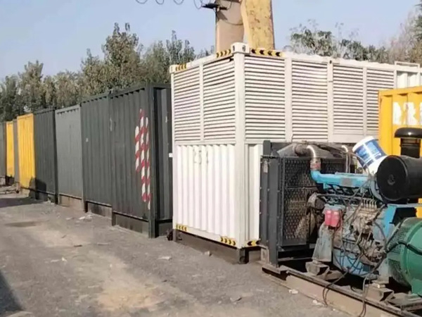 武穴200KW柴油发电机机组每小时油耗是多少？